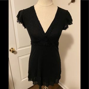 Sweet Pea black top Size S